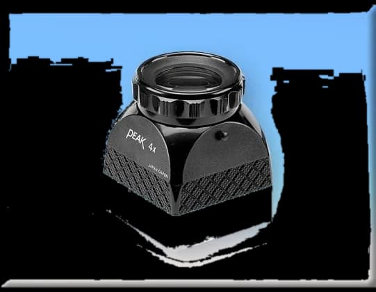 PEAK 2038 magnifier